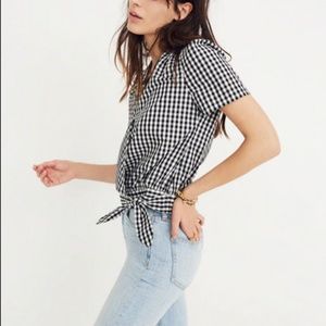 Short-Sleeve Wrap Top in Gingham Check